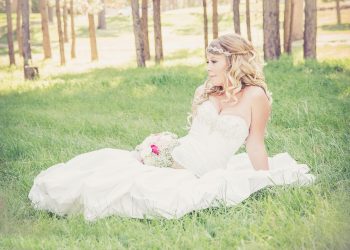 Így néz ki egy esküvő menete lépésről lépésre